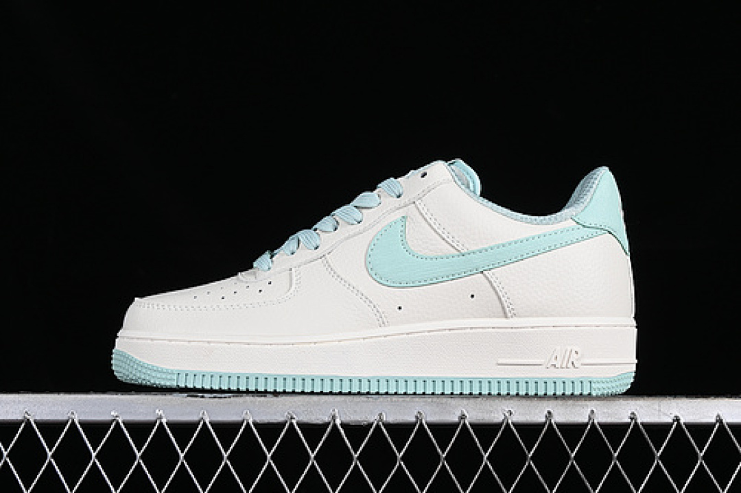 Nike Nike [TP0096-266]-[AIR FORCE 1 07 LOW WHITE/BLUE]-[WOMAN:36-39]-[MAN:40-45], photo 1