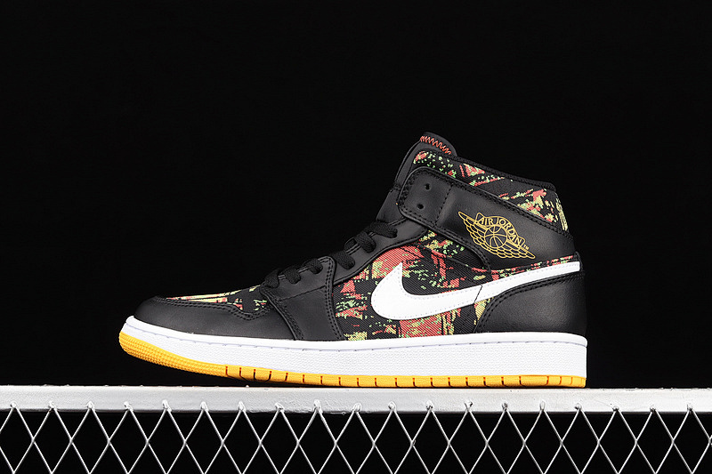 Jordan AIR Jordan 1 MID GS BLACK/WHITE/LASER ORANGE · 555112-003, photo 1