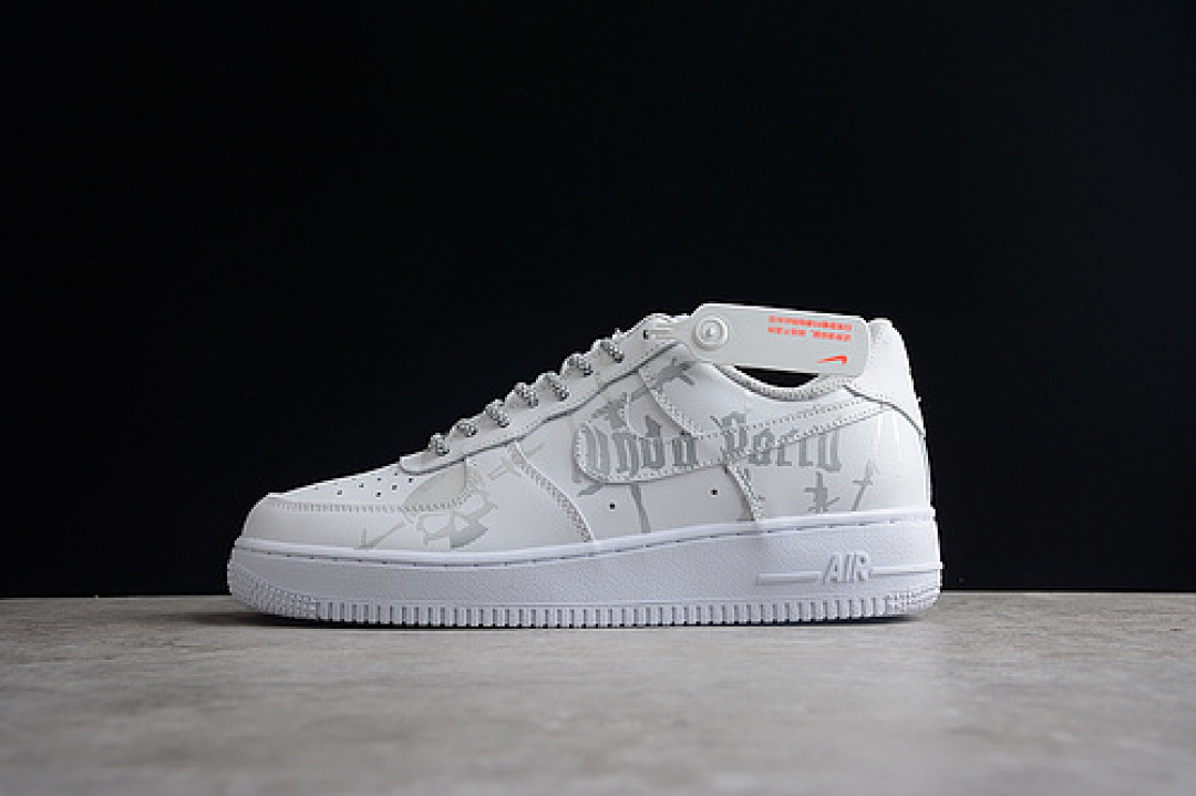 Nike [CW2288-111]-[AIR FORCE 1 07 ESS WHITE/REFLECTIVE GREY/WHITE]-[WOMAN:36-39]-[MAN:40-45], photo 1