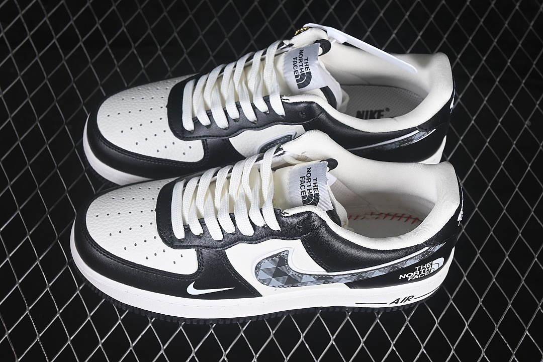 Nike [WY0655-114]-[AIR FORCE 1 07 LOW CASUAL SNEAKERS BLACK/WHITE]-[WOMAN:36-39]-[MAN:40-45] - Image 10