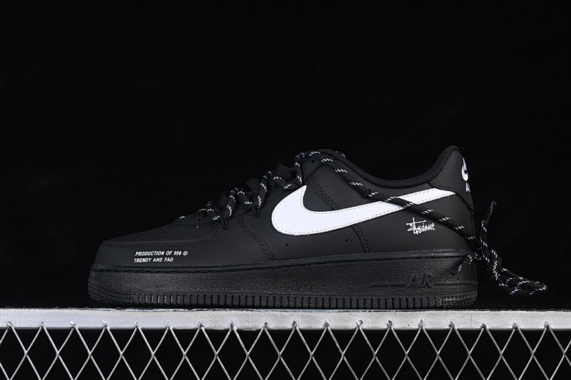 Nike Nike AIR FORCE 1 LOW 07 BLACK/WHITE · FZ0627-010, photo 1