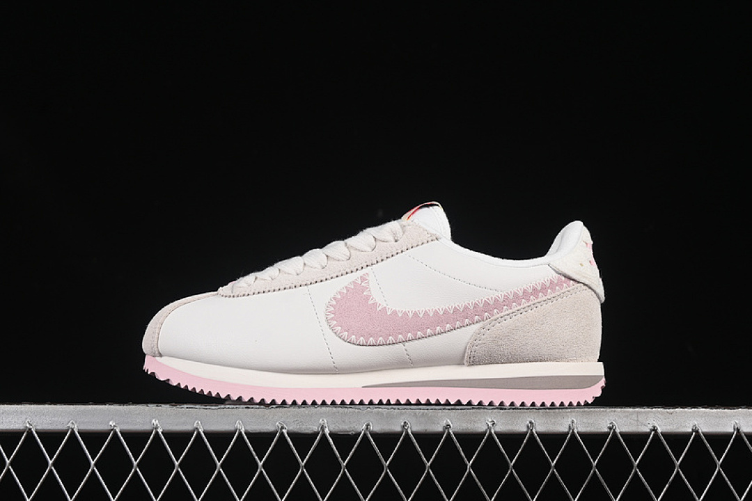 CLASSIC CORTEZ LEATHER SAIL/PINK FOAM/SAIL/COLLEGE GREY · HV6012-161, photo 1