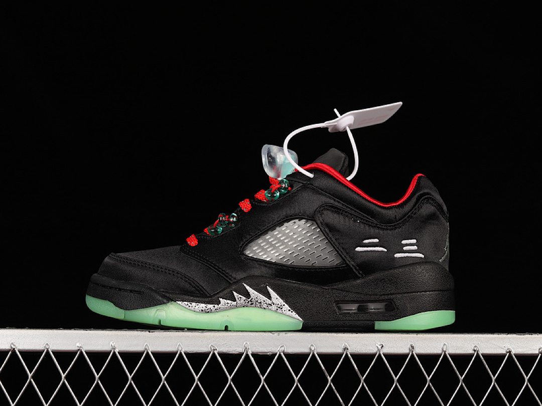 Jordan [DM4640-036]-[CLOT X AIR JORDAN 5 RETRO LOW JADE BLACK/CLASSIC JADE/FIRE RED/METALLIC (SILVER]), photo 1