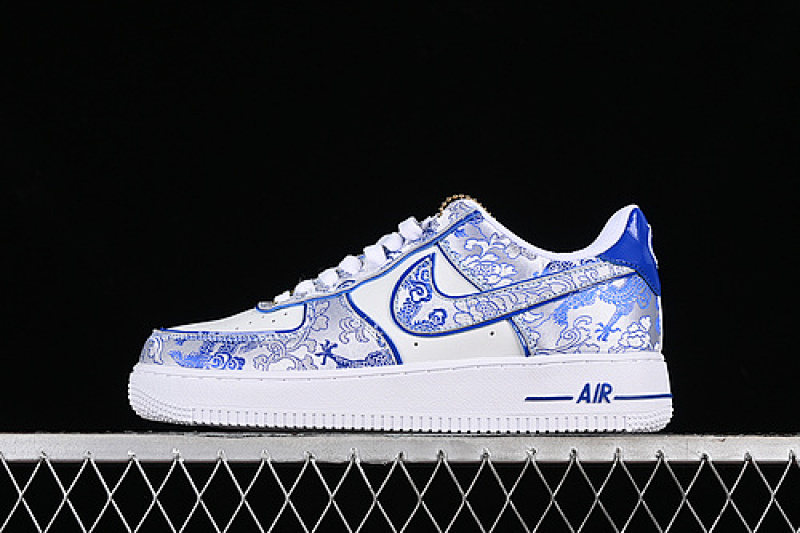 Nike Nike AIR FORCE 1 07 LOW DIY WHITE/BLUE · CW2288-201, photo 1
