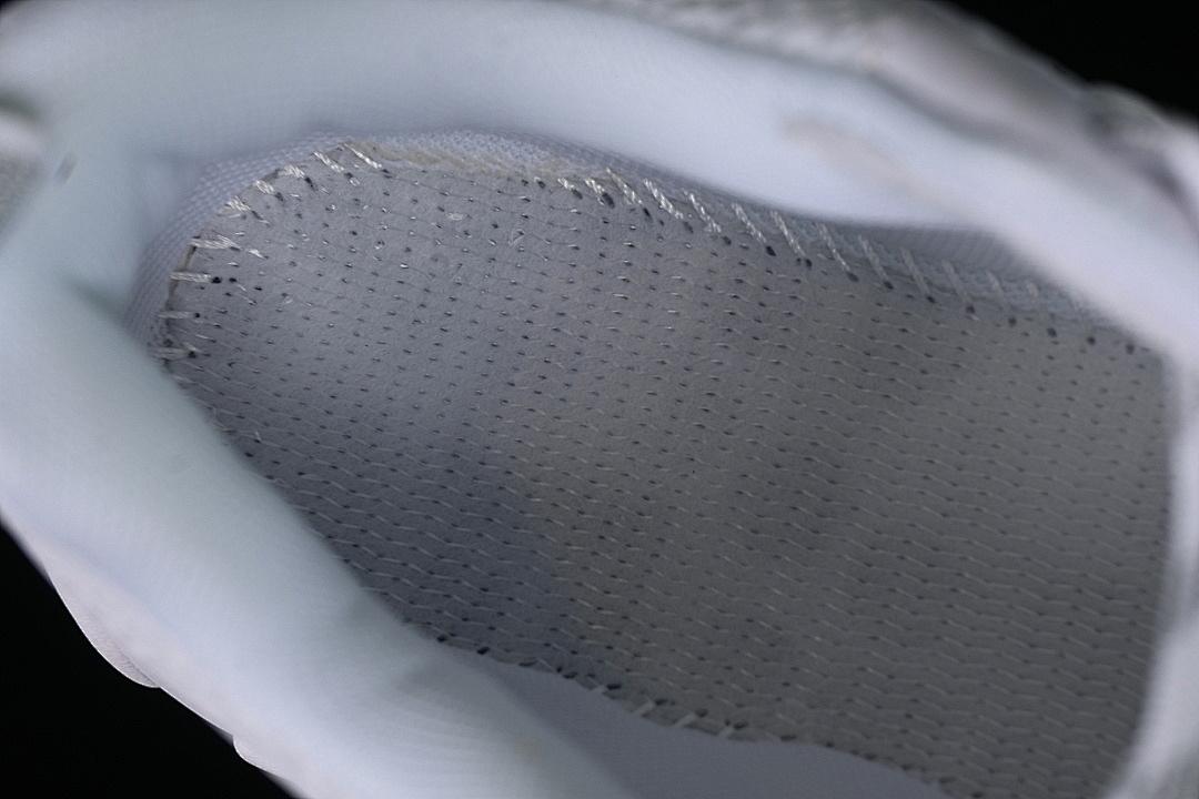 On Running [ROUND TOED LACE UP CASUAL SPORTS RUNNING SHOES WHITE/PURE WHITE]-[WOMAN:36-39]-[MAN:40-45] - Image 4