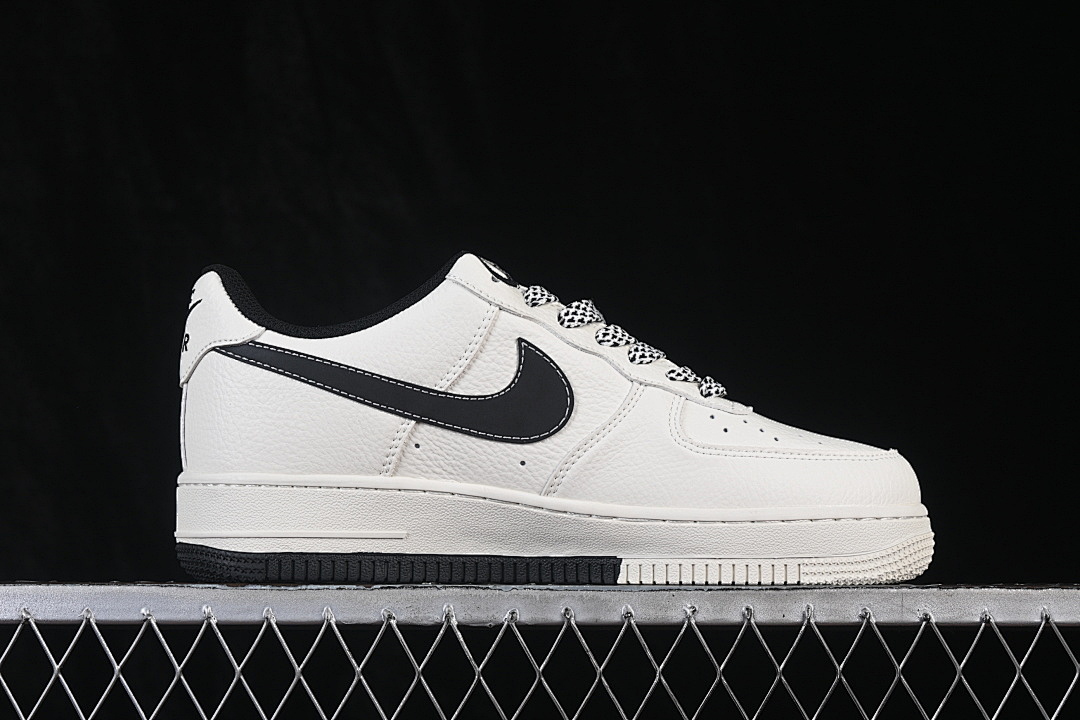 Nike [MM3399-817]-[AIR FORCE 1 07 LOW CASUAL SNEAKERS WHITE/BLACK/WHITE]-[WOMAN:36-39]-[MAN:40-45] - Image 16
