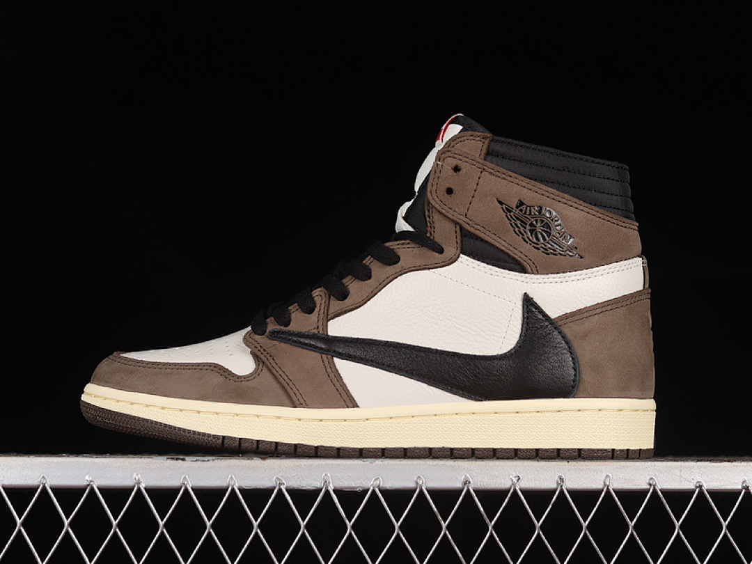Jordan TRAVIS SCOTT X AIR Jordan 1 RETRO HIGH OG SAIL/DARK MOCHA-UNIVERSITY RED-BLACK · CD4487-100, photo 1