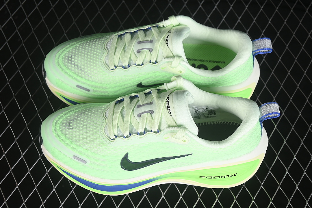 Nike [HV8150-702]-[VOMERO PLUS VOLT TINT/BLAST/SAPPHIRE/BLACK SPRUCE]-[WOMAN:35.5-39]-[MAN:40-46] - Image 11