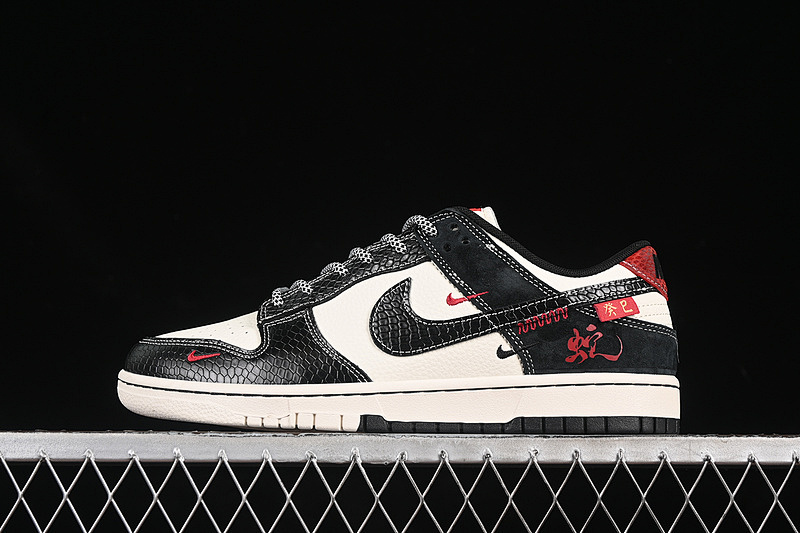 Nike SB DUNK LOW WHITE/GREY/BLACK/RED · YX5066-292, photo 1