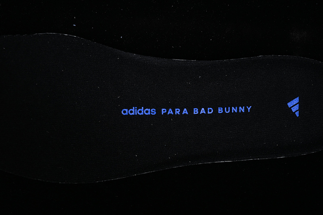 Adidas [JP8816]-[BAD BUNNY X ADIZERO SL72 OFF WHITE/CHALK WHITE/WONDER WHITE][WOMAN:36-39]-[MAN:40-45] - Image 4