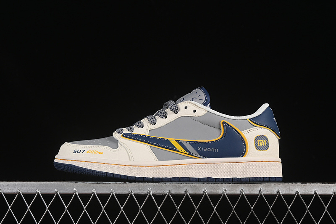 Nike TRAVIS SCOTT X FRAGMENT DESIGN AIR Jordan 1 LOW OG SP GREY/BLUE · XX3168-212, photo 1