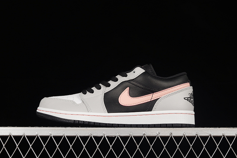 Jordan AIR Jordan 1 LOW GREY FOG BLACK/GREY FOG/WHITE/BLEACHED CORAL · 553558-062, photo 1