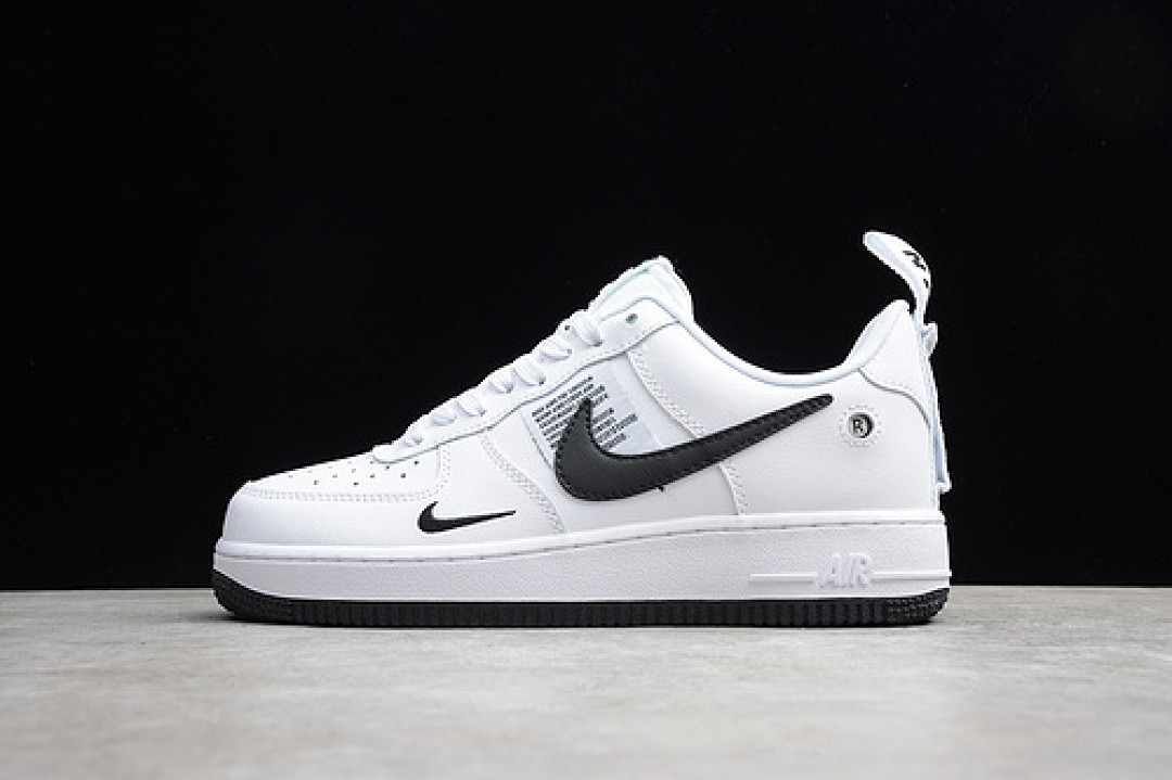 Nike Nike AIR FORCE 1 LOW LV8 UTILITY WHITE/WHITE/BLACK · CQ4611-100, photo 1