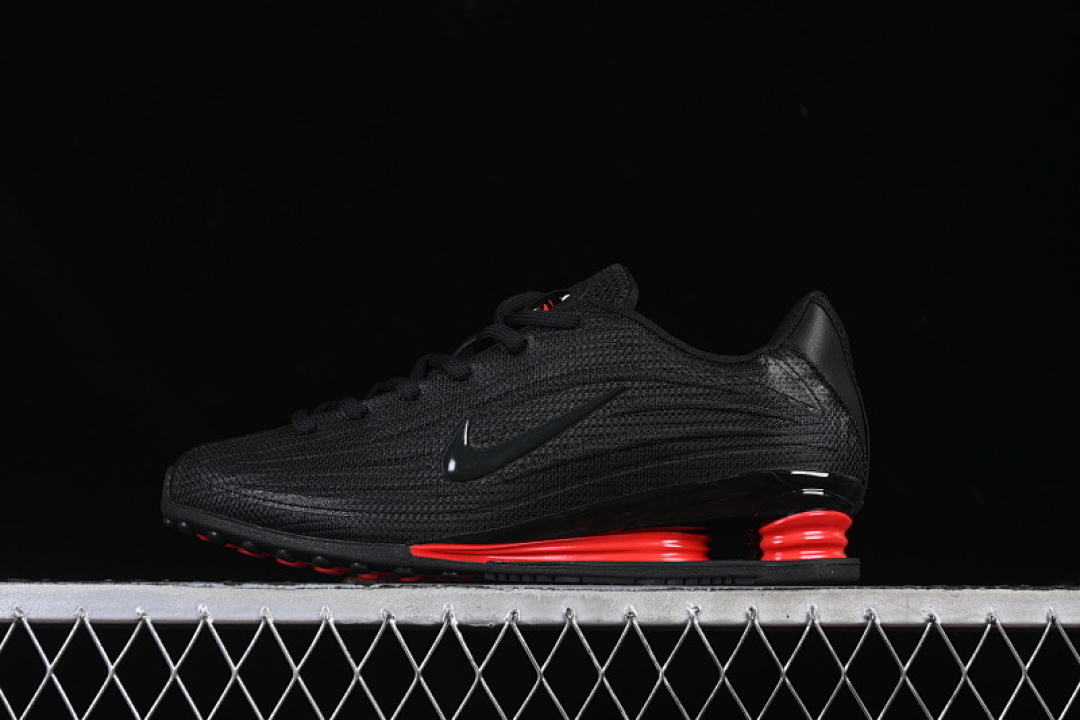 Unbranded [HQ7540-002]-[SHOX Z SPRING AIR COLUMN RUNNING SHOES BLACK/RED]-[WOMAN:36-39]-[MAN:40-46], photo 1