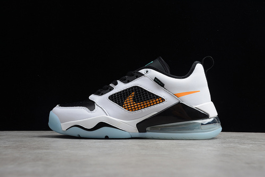 Jordan [CK1196-108]-[JORDAN MARS 270 LOW WHITE/BLACK-ORANGE]-[MAN:40-46], photo 1