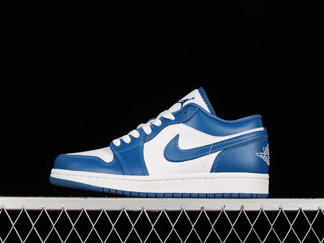 Jordan AIR Jordan 1 LOW WHITE/DARK MARINA BLUE · DC0774-114, photo 1