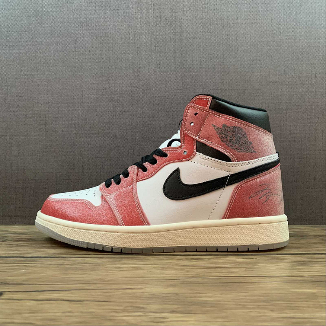 Jordan TROPHY ROOM X AIR Jordan 1 RETRO HIGH OG SP CHICAGO WHITE/SAIL/VARSITY RED/BLACK · DA2728-100, photo 1