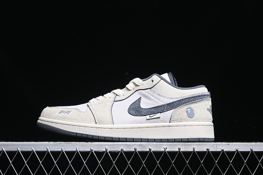 Jordan [DM9188-008]-[AIR JORDAN 1 LOW BAPE WHITE/GREY/BLUE]-[WOMAN:36-39]-[MAN:40-45], photo 1