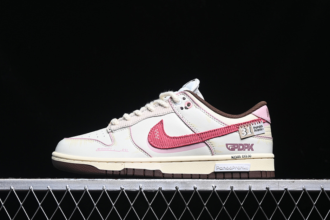 Unbranded [DD1503-124]-[SB DUNK LOW SURFACES IN BROWN AND SAIL WHITE/BROWN/PINK]-[UNISEX:35.5-46], photo 1