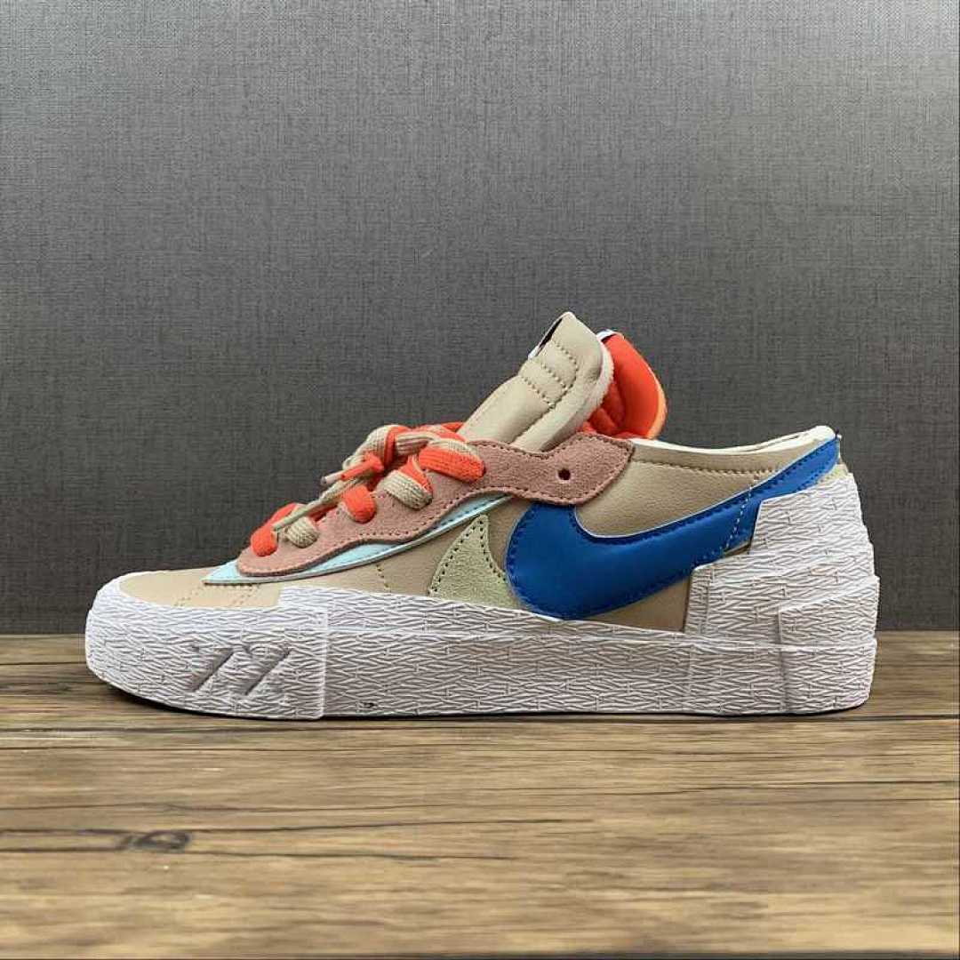 Kaws [DM7901-100]-[BLAZER LOW SACAI KAWS NATURAL YELLOW/BLUE/WHITE]-[WOMAN:36-39]-[MAN:40-45], photo 1