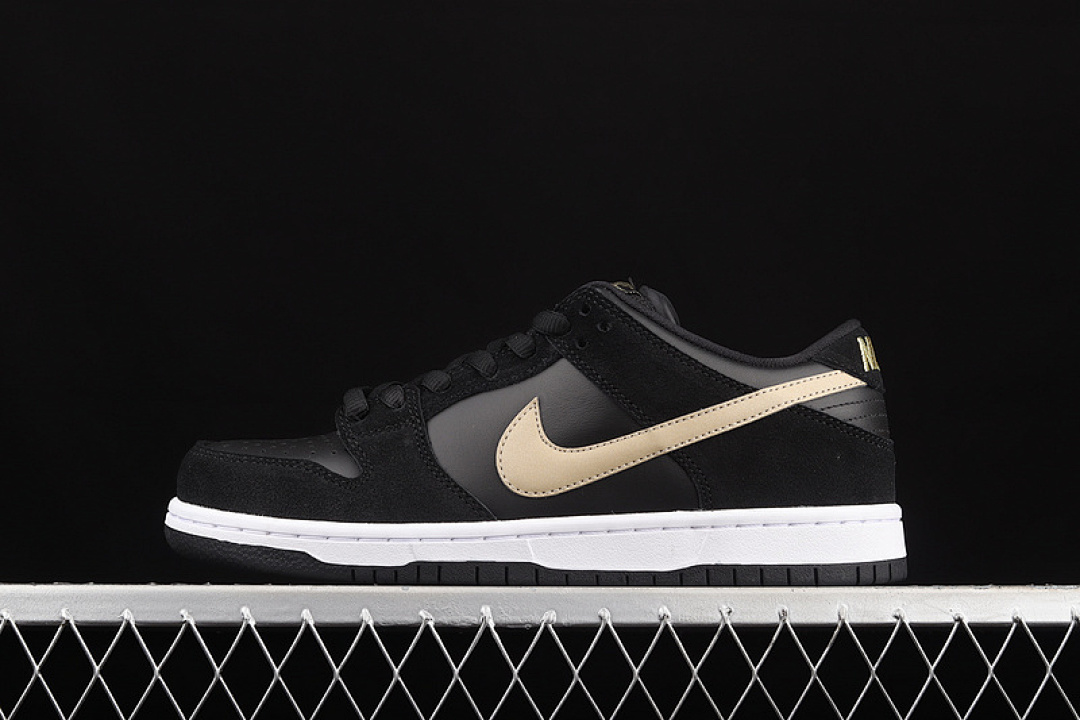 Unbranded [BQ6817-002]-[DUNK LOW SB PRO BLACK/METALLIC GOLD-WHITE]-[WOMAN:36-39]-[MAN:40-46], photo 1