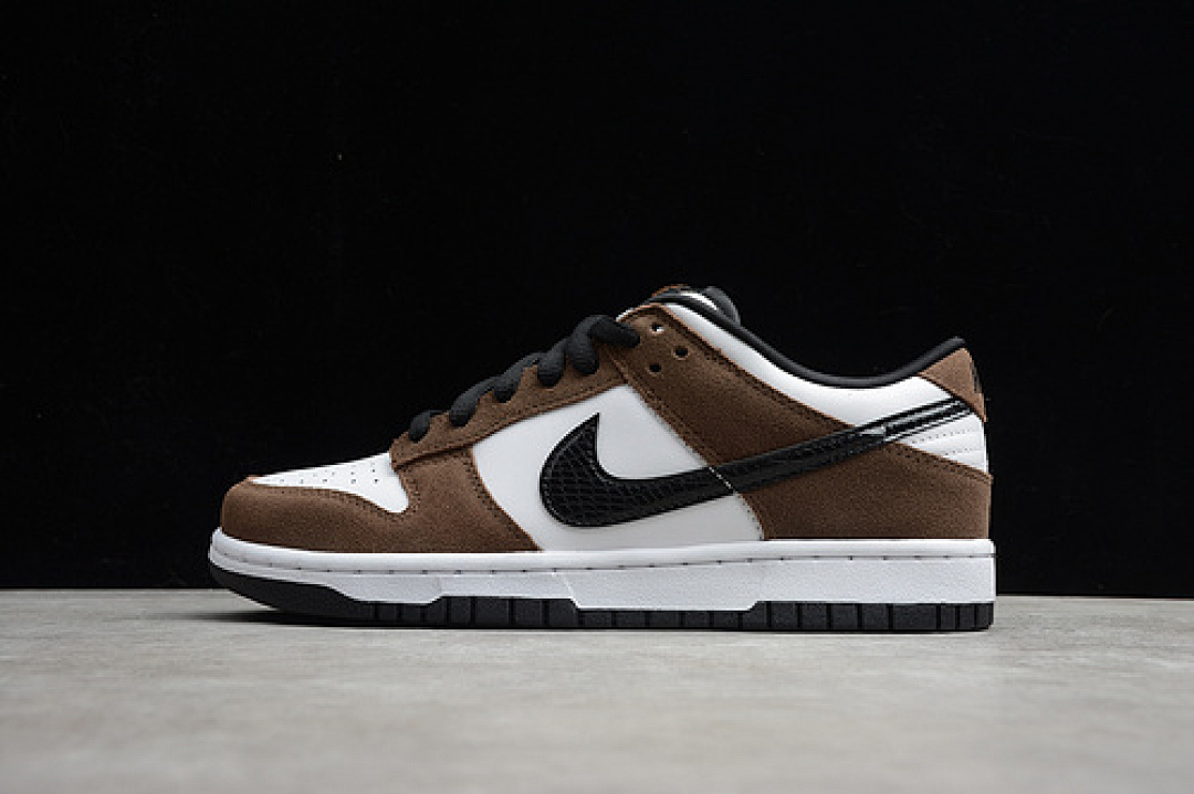 Unbranded [304292-102]-[SB DUNK LOW PRO TRAIL END WHITE/BLACK-TRAIL BROWN]-[MAN:39-47.5], photo 1