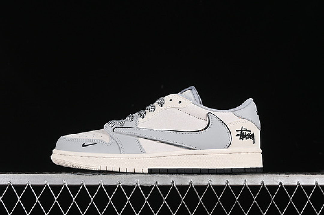 Jordan [SJ2068-122]-[TRAVIS SCOTT X FRAGMENT DESIGN AIR JORDAN 1 LOW OG SP BEIGE/GREY/SILVER][36-45], photo 1