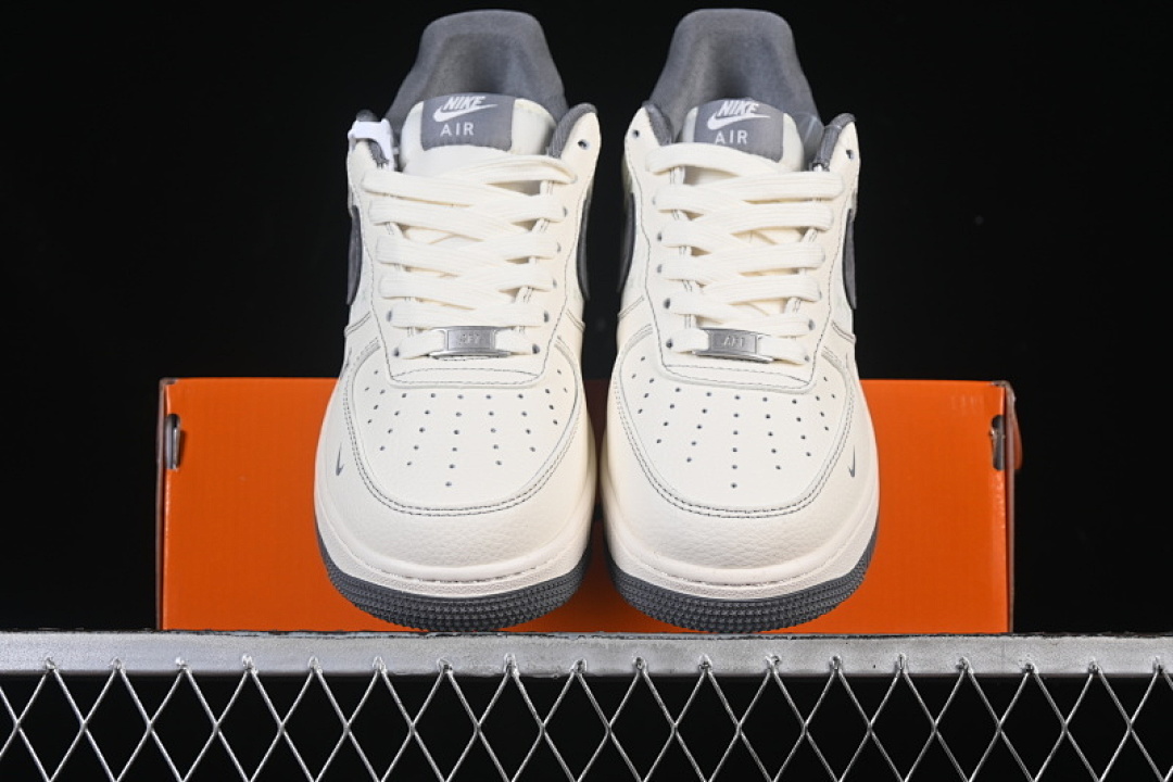 Nike [MZ9588-816]-[AIR FORCE 1 07 LOW CASUAL SNEAKERS DARK GRAY/WHITE]-[WOMAN:36-39]-[MAN:40-45] - Image 12