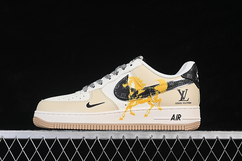 Nike Nike AIR FORCE 1 07 LOW WHITE/BROWN/BLACK · ZH2598-308, photo 1