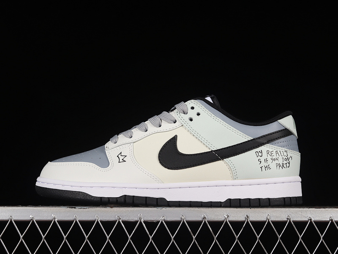 Unbranded [DD3696-255]-[SB DUNK LOW WHITE/BLACK/BEIGE]-[WOMAN:36-39]-[MAN:40-46], photo 1