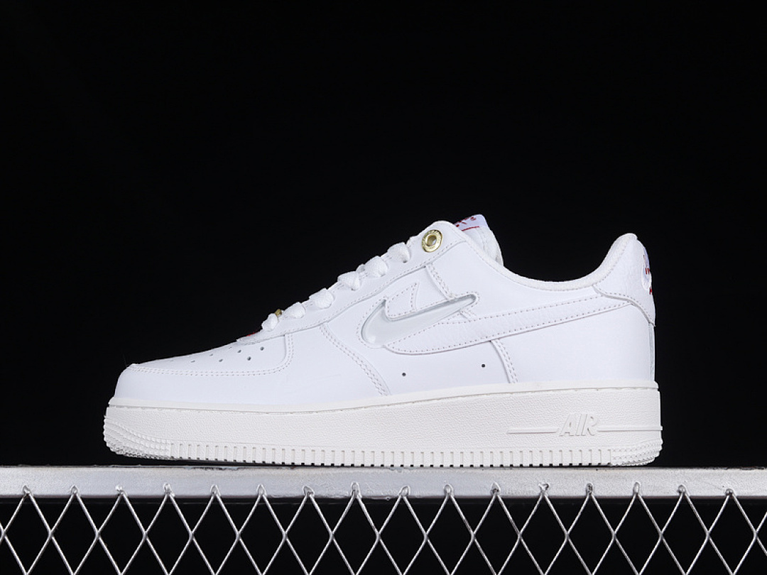 Nike [DQ7664-100]-[AIR FORCE 1 LOW 07 JOIN FORCES WHITE/SAIL/TEAM RED]-[WOMAN:36-39]-[MAN:40-45], photo 1