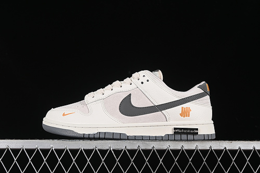 Unbranded [KK1688-082]-[SB DUNK LOW UN WHITE/GREY/GOLD]-[WOMAN:36-39]-[MAN:40-45], photo 1