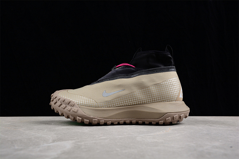 ACG MOUNTAIN FLY GORE-TEX KHAKI/METALLIC SILVER · CT2904-200, photo 1