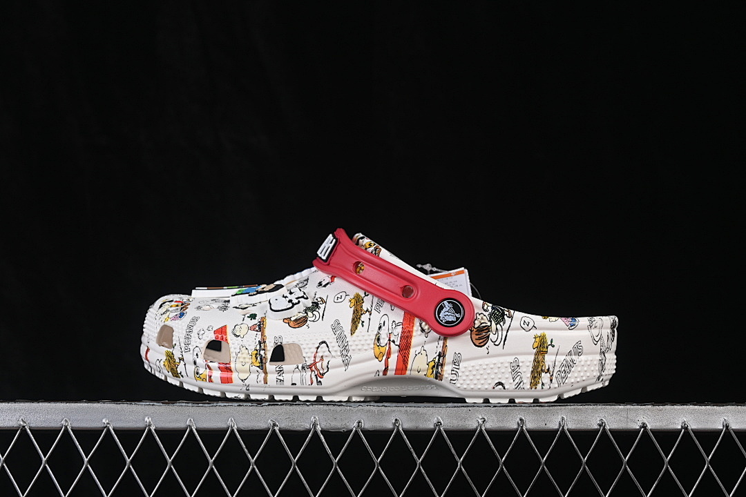 Crocs [CASUAL SLIP-ON SHOES WHITE/WHITE/WHITE]-[WOMAN:36-39]-[MAN:40-46], photo 1