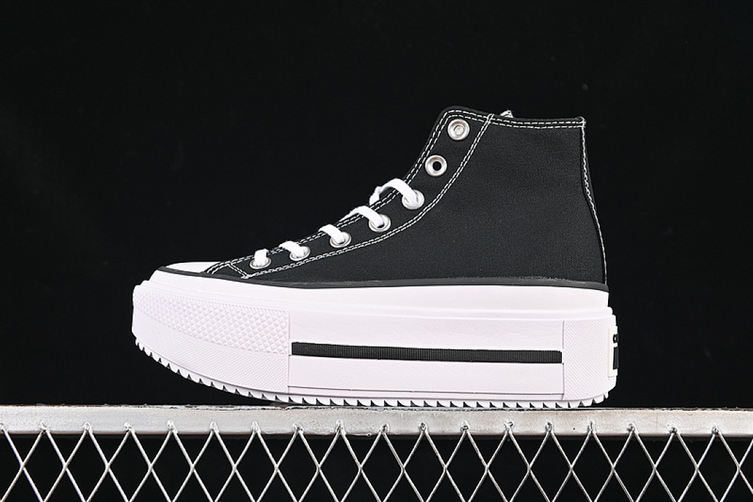 Converse [A12975C]-[CONVERSE CHUCK TAYLOR ALL STAR WHITE/BLACK]-[WOMAN:35-39]-[MAN:40-44], photo 1