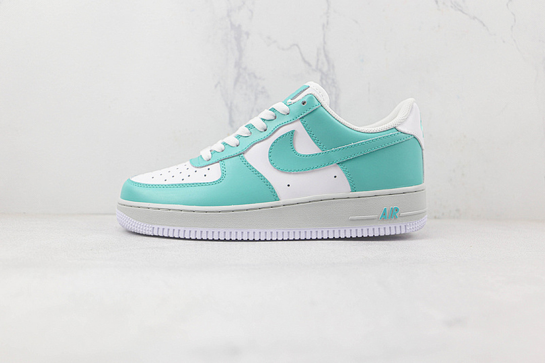 Nike Nike AIR FORCE 1 LOW 07 WHITE/WHITE/SKY BLUE · DO7416-991, photo 1
