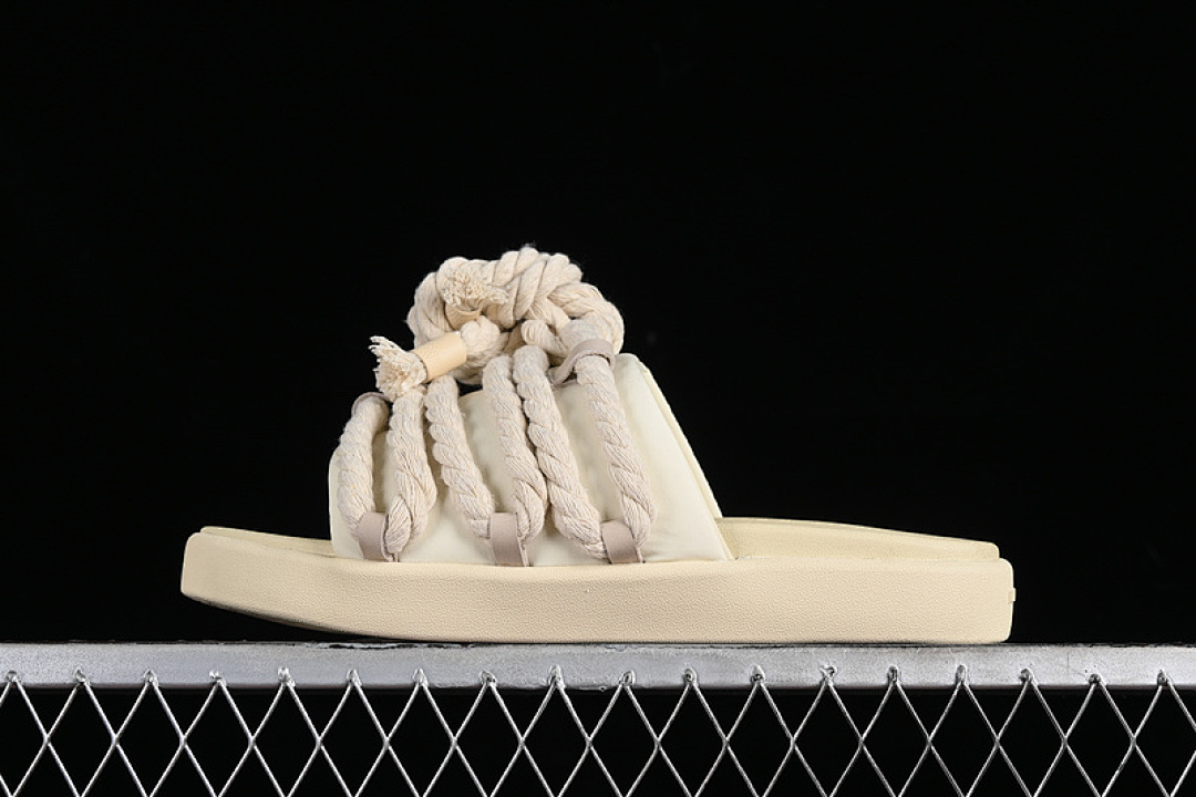 Off-White [AUE002-001]-[FOOT INDUSTRY OFF WHITE]-[WOMAN:36-39]-[MAN:40-44] - Image 2