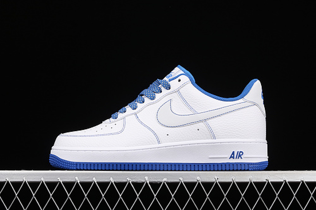 Nike [CN2896-102]-[AIR FORCE 1 07 WHITE/WHITE/BLUE]-[WOMAN:36-39]-[WAN:40-45], photo 1