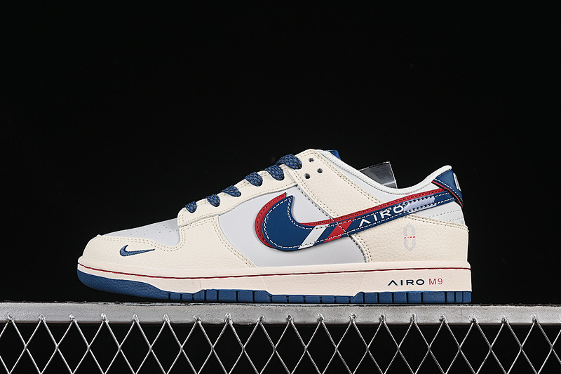 Nike SB DUNK LOW WHITE/BLUE/RED · FC1688-235, photo 1