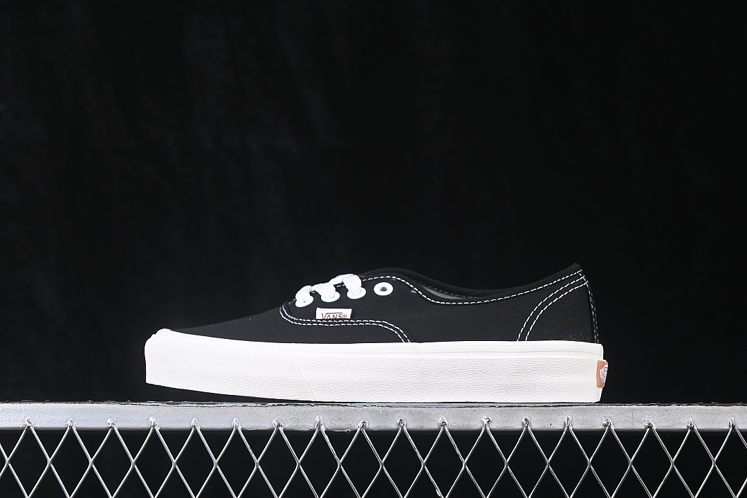 SLIP ON VR3 CASUAL SKATE SHOES BLACK/INKINESS · VN0005UD1KP, photo 1