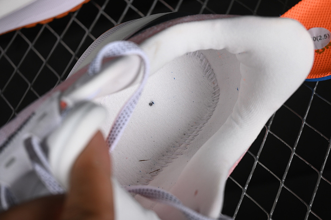 Nike [FB1309-102]-[AIR ZOOM VOMERO 17 SUMMIT WHITE/TOTAL ORANGE/WHITE/THUNDER BLUE]-[MAN:39-46] - Image 5