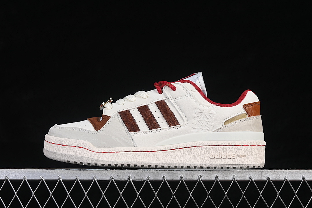FORUM 84 LOW RETRO BASKETBALL SHOES COFFEE/WHITE/RED/GREY · KJ8751, photo 1