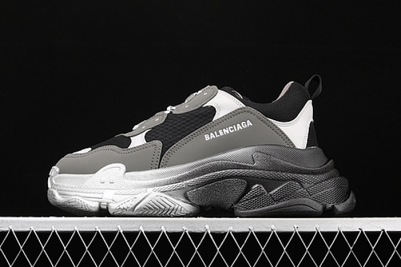 Balenciaga TRIPLE S SNEAKER DADSHOE BLACK/WHITE/GREY · F10841, photo 1