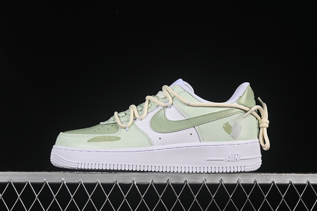 Nike [DH2920-111]-[AIR FORCE 1 07 LOW GREEN LOVE WHITE/GREEN]-[WOMAN:36-39]-[MAN:40-45] - Image 16