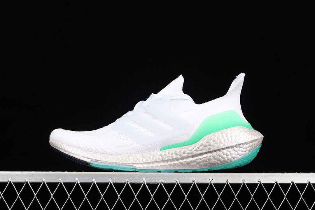 ULTRABOOST 21 SHOES CRYSTAL WHITE/CRYSTAL WHITE-HAZY GREEN · FY0383, photo 1