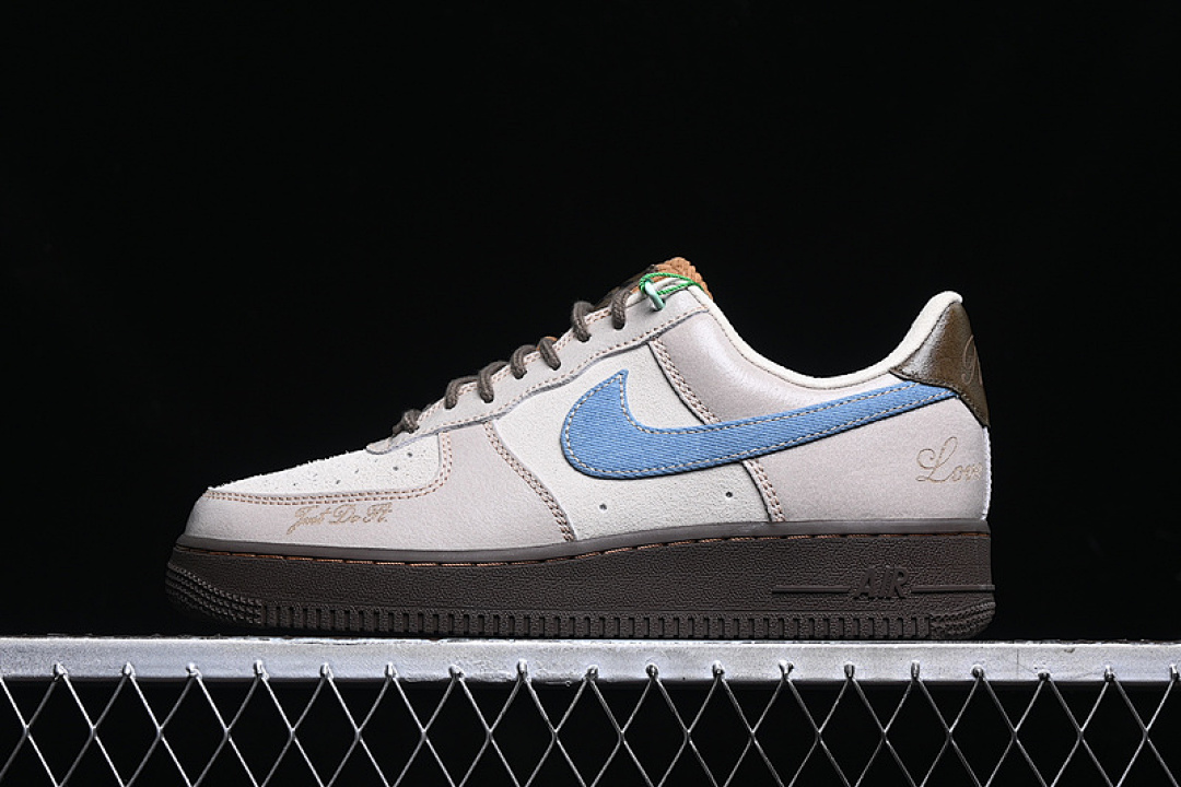 Nike Nike AIR FORCE 1 07 LOW WHITE/GREY/BLUE/BROWN · HQ3458-142, photo 1