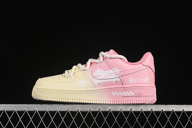Nike Nike AIR FORCE 1 07 LOW PURPLE BUTTERFLY PINK/YEELOW · QR2032-520, photo 1