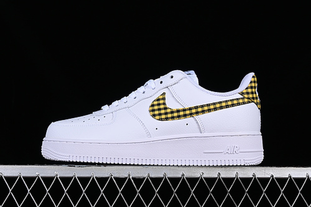 Nike [DZ2784-102]-[AIR FORCE 1 07 LOW BLACK/WHITE/YELLOW]-[WOMAN:36-39]-[MAN:40-45], photo 1