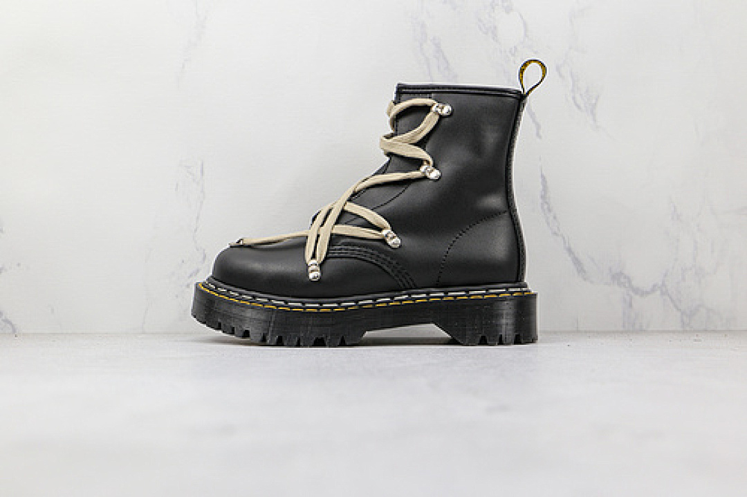 Timberland Timberland [DR. MARTENS HIGH BOOTS BLACK/BLACK/BEIGE]-[WOMAN:35-40], photo 1
