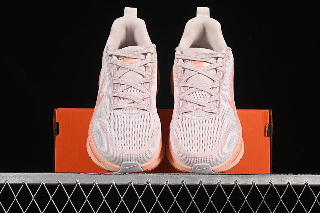 Nike [HM6804-601]-[AIR ZOOM VOMERO 18 WHITE/PINK]-[WOMAN:36-41] - Image 13